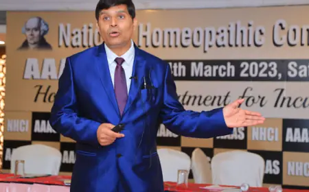 इंटरनेशनल होम्योपैथिक कॉन्फ्रेंस टोरंटो कनाडा २०२३ में डॉ द्विवेदी ने अप्लास्टिक एनेमिया का होम्योपैथिक इलाज पर अपना रिसर्च पेपर प्रस्तुत किया