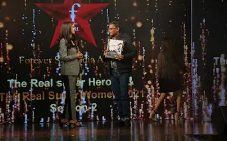 वेस्टबंगाल के हुगली से प्रसून घातक को मिला सोशल एक्टिविस्ट केटेगरी में फॉरएवर रियल सुपर वुमन अवॉर्ड